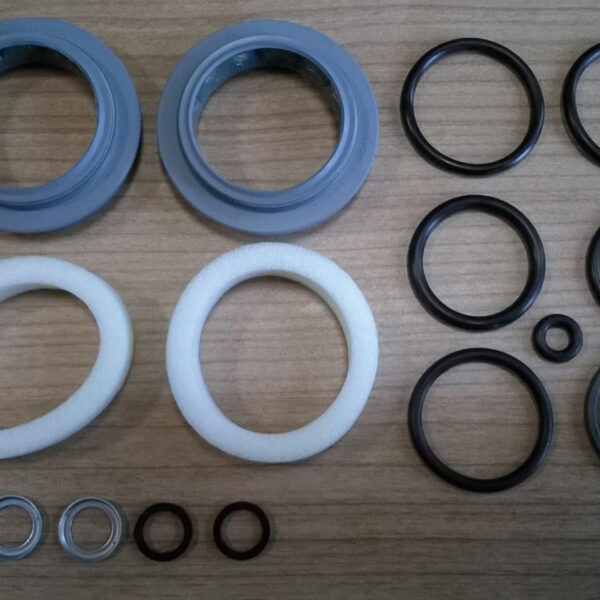 RockShox Zestaw serwisowy RockShox Sektor – Basic Fork Service Kit