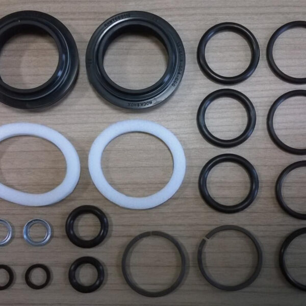 RockShox Zestaw serwisowy RockShox Reba A3 (2014–2016) – Basic Fork Service Kit